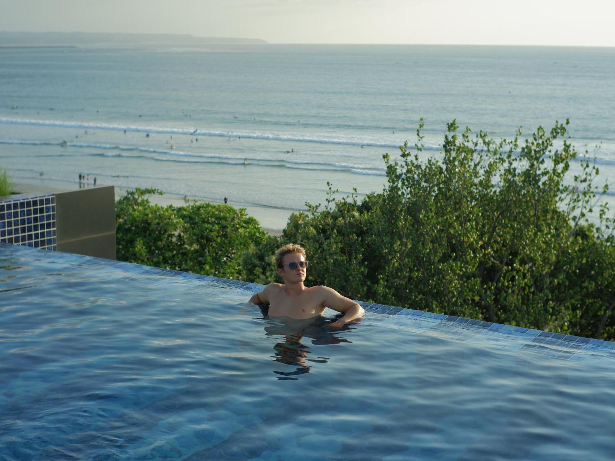Tribe Bali Kuta Beach Buitenkant foto